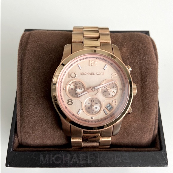 Michael Kors Women’s Rose Gold Watch MK5128 main image 4